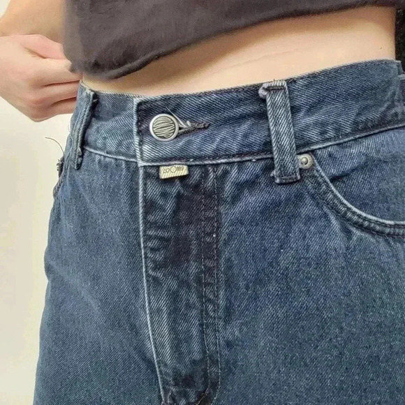 ⚡️ZOOMP⚡️ Vintage Y2k Aesthetics High Rise Raw Hem Denim Jeans - 6 - Picture 10 of 11